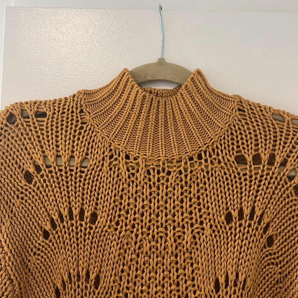 Sweater - Picture 4 of 5